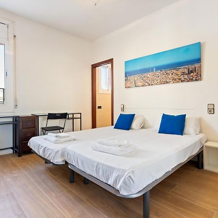 Appartement Chic 3Br Retreat With Private Terrace à Barcelone Extérieur photo