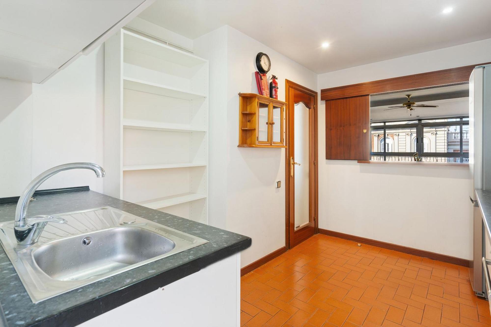 Appartement Chic 3Br Retreat With Private Terrace à Barcelone Extérieur photo