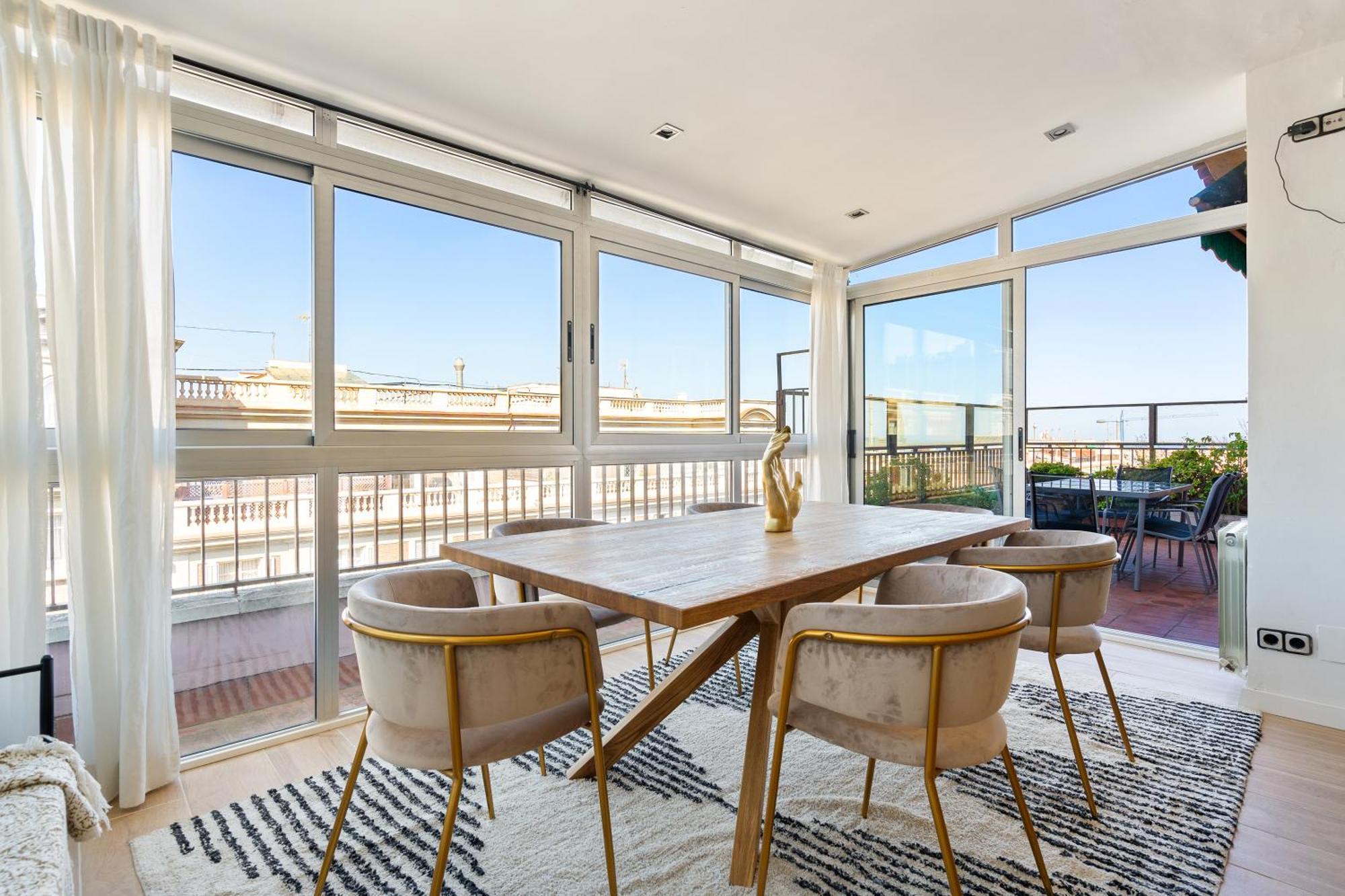 Appartement Chic 3Br Retreat With Private Terrace à Barcelone Extérieur photo
